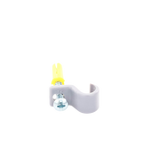 Kit de 12 grapas, 12 taquetes y 12 tornillos para sujetar conductores redondos o tubo en muro (2103-07240)